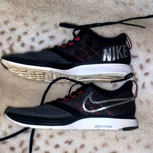 Nike Black and Pink Women's Sneakers